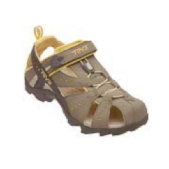 teva dozer sandals